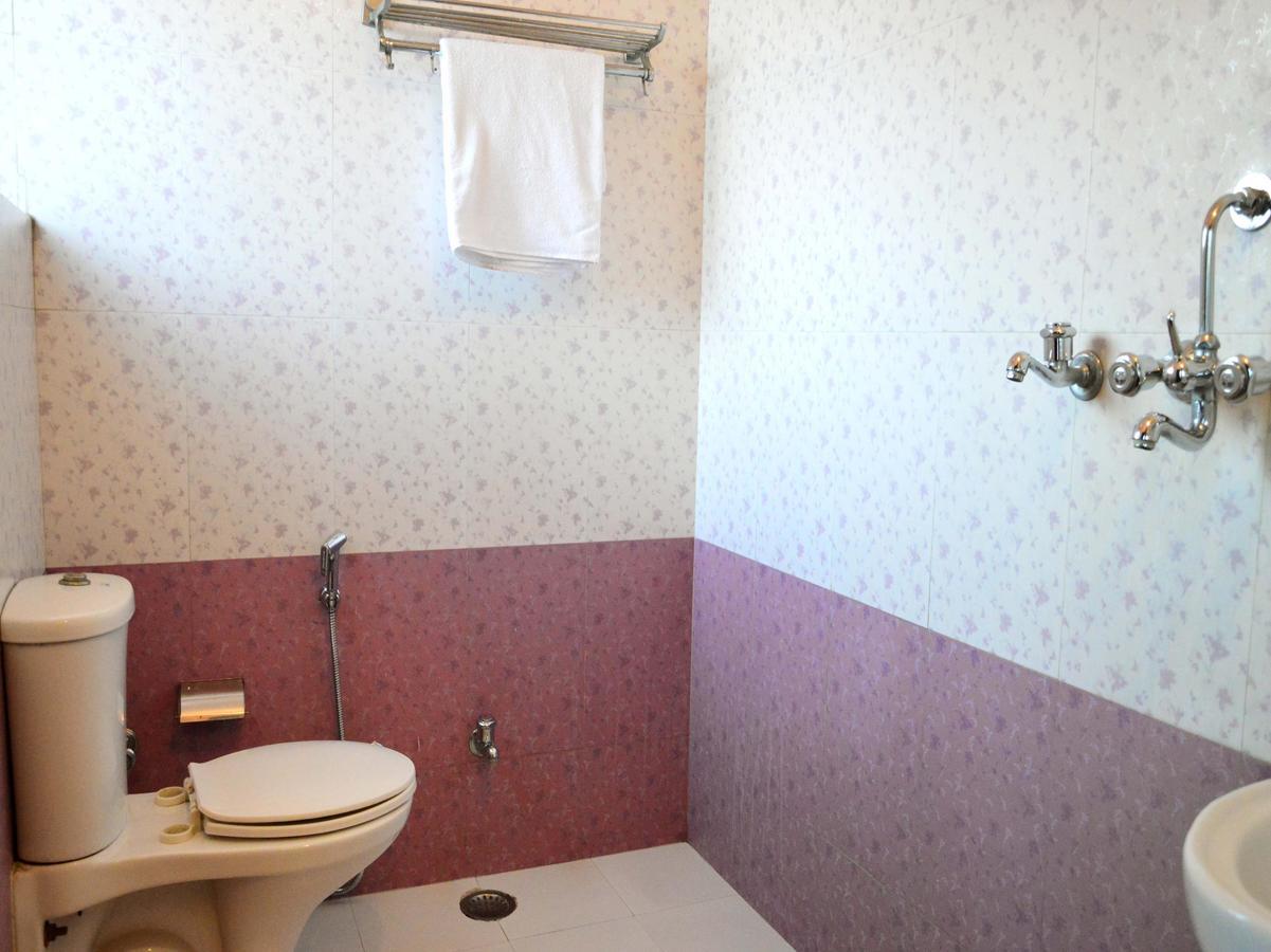 Oyo 6179 Hotel Aarjee Crescent Jaipur Luaran gambar